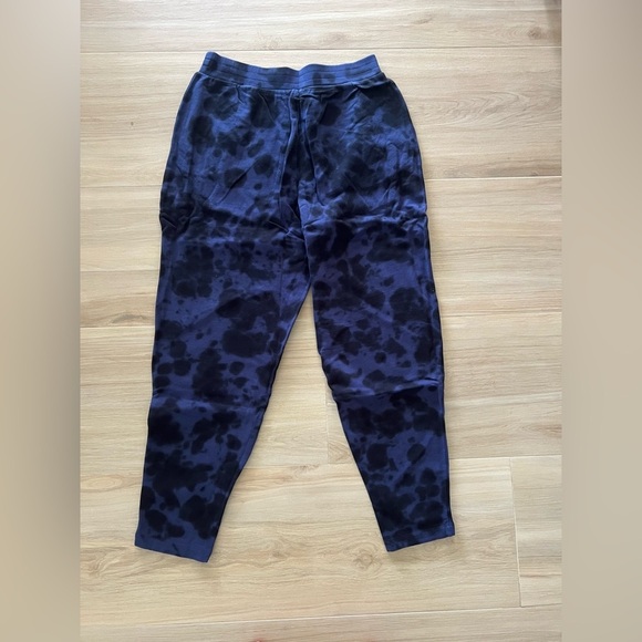 525 Revolve Anthropologie Women’s Black Tie-Dye Joggers Streetwear Sweatpants - Picture 5 of 6